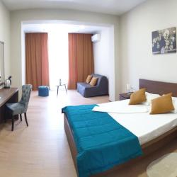 Фото Отель Петровский