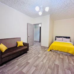 Фото Апартаменты на улице Марата 8А