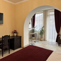 Номер люкс с 1 двуспальной кроватью