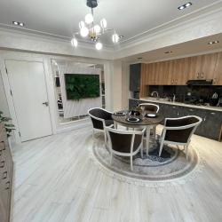 3-комнатные апартаменты люкс с 1 двуспальной кроватью (с завтраком)