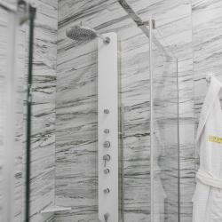 1-комнатная комната люкс с 1 двуспальной кроватью