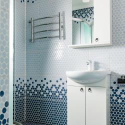 2-комнатные апартаменты люкс Кирова 1-406Б, 4(9)