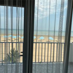 Двухуровневый номер люкс RODOS с видом на море