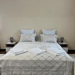 Фото Отель Mountains (Маунтинс)