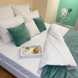 Фото Апартаменты на улице Евгения Золотухина 31