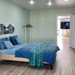 Фото Апартаменты на улице Колесова 11