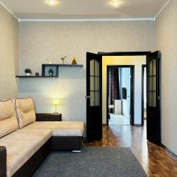 Фото Отель InnHome Apartments на проспекте Свердловский 88