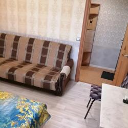 Номер стандарт с 1 двуспальной кроватью и диваном