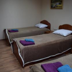 Номер эконом с 3 односпальными кроватями