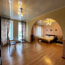 Фото Апартаменты на улице Братьев Кашириных 158