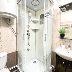 Фото Апартаменты AparTum на улице Пермякова 83