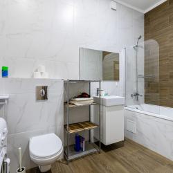 Фото Апартаменты на улице Сулеймановой 3