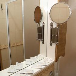 Номер стандарт с 1 двуспальной кроватью