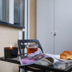 Апартаменты студия RoomyRoom Graf Orlov Studio