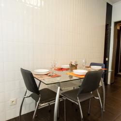 Фото Апартаменты на улице Революционная 3