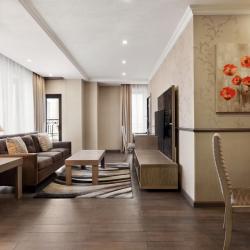 Фото Отель Ramada by Wyndham Bishkek Centre (Рамада Виндхэм )