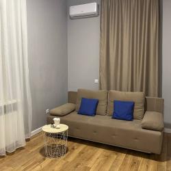 Фото Отель CrystalRentals (КристалРенталс) на улице Монтажников 61