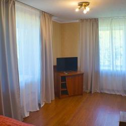Номер стандарт с 2 односпальными кроватями (с завтраком)