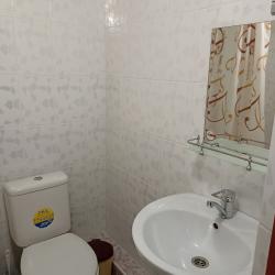 Комната стандарт семейный с 2 односпальными и 1 двуспальной кроватью