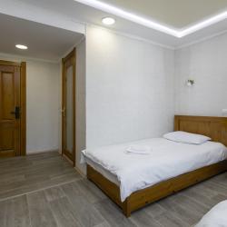 Фото 130 Hotel (130 Отель)