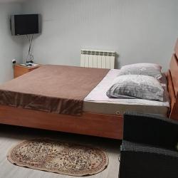Номер стандарт с 1 двуспальной кроватью (с завтраком)
