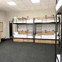 Кровать в 10-местном общем номере