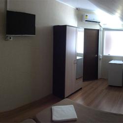 Комната эконом с 3 односпальными кроватями (мансарда)