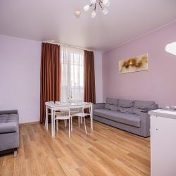 8-местные апартаменты люкс Сочи, ул. 65 лет Победы 67 с 2 односпальными кроватями