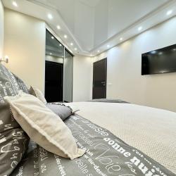 Фото Отель Rental Family Rooms (Рентал Фэмили) на улице Шишкова 72/3