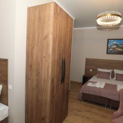 3-местный номер стандарт улучшенный (с балконом)