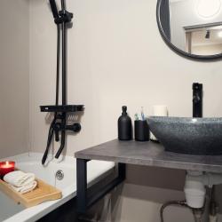 Фото Отель ELLJOY apartments (Эллджой апартментс)