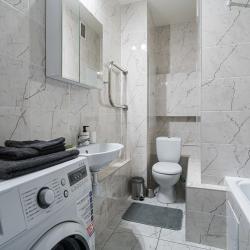 Фото Апартаменты на улице Виктора Турова 3