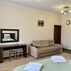 Фото Отель Mountains (Маунтинс)