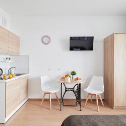 Апартаменты студия RoomyRoom Flora