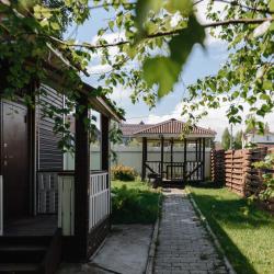 Коттедж Невский с 2 спальнями и сауной