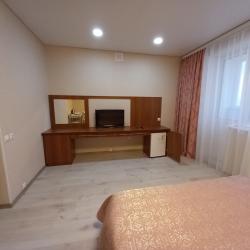 Номер стандарт с 1 двуспальной кроватью