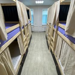 Кровать в 8-местном общем номере