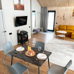 Фото Отель BarnHouse Village (БарнХаус Виллэдж)