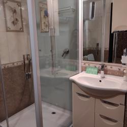 Номер делюкс с 1 двуспальной кроватью