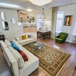 Фото Отель FlatStay Кирилловская 22| 3шка с просторной гостиной на 8 человек в центре