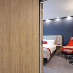 Фото Отель Holiday Inn Express Yerevan (Холидей Инн Экспресс )
