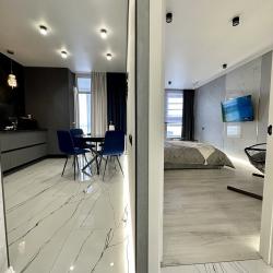 Фото Апартаменты Housevip на улице Павла Буравцева