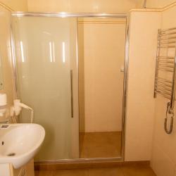 Номер стандарт с 1 двуспальной кроватью (Корпус 1 - А,В)