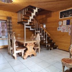 4-комнатный коттедж улучшенный с 3 двуспальными кроватями