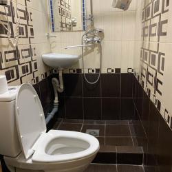 Номер стандарт семейный с 2 односпальными и 1 двуспальной кроватью