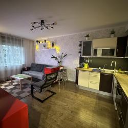 Фото Апартаменты Поэма на улице Есенина 16 корпус 1