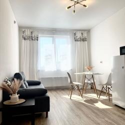 Фото Отель DreamHouse (ДримХаус) на улице Краснолесья 108