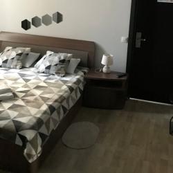 Номер стандарт с 1 двуспальной кроватью
