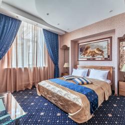 Номер комфорт с 1 двуспальной кроватью