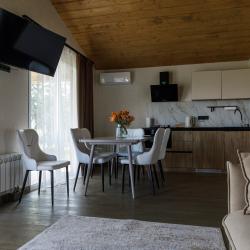 2-комнатный Коттедж в лесу №1